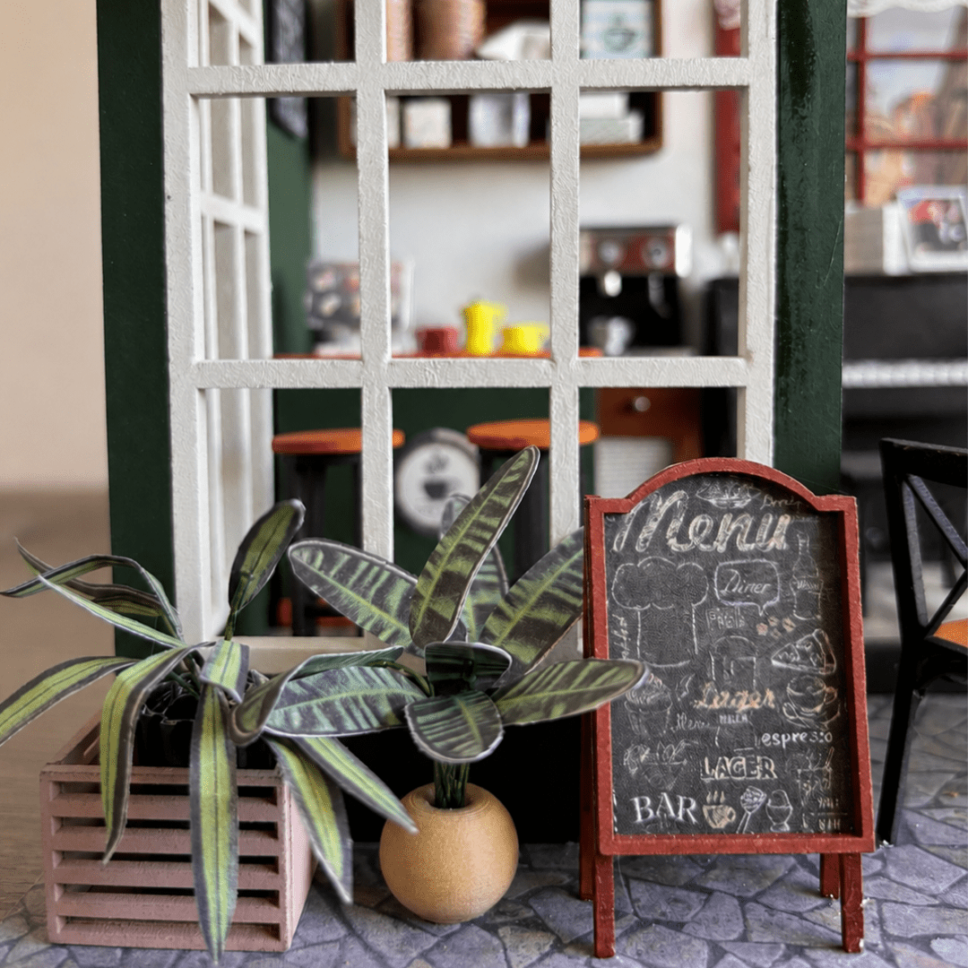 Nostalji Kafe minyatür maketi — kurulum sonrası genel görünüm